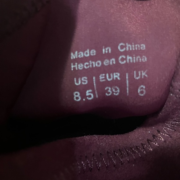 Aldo Burgundy Suede ankle boots - Picture 3 of 3